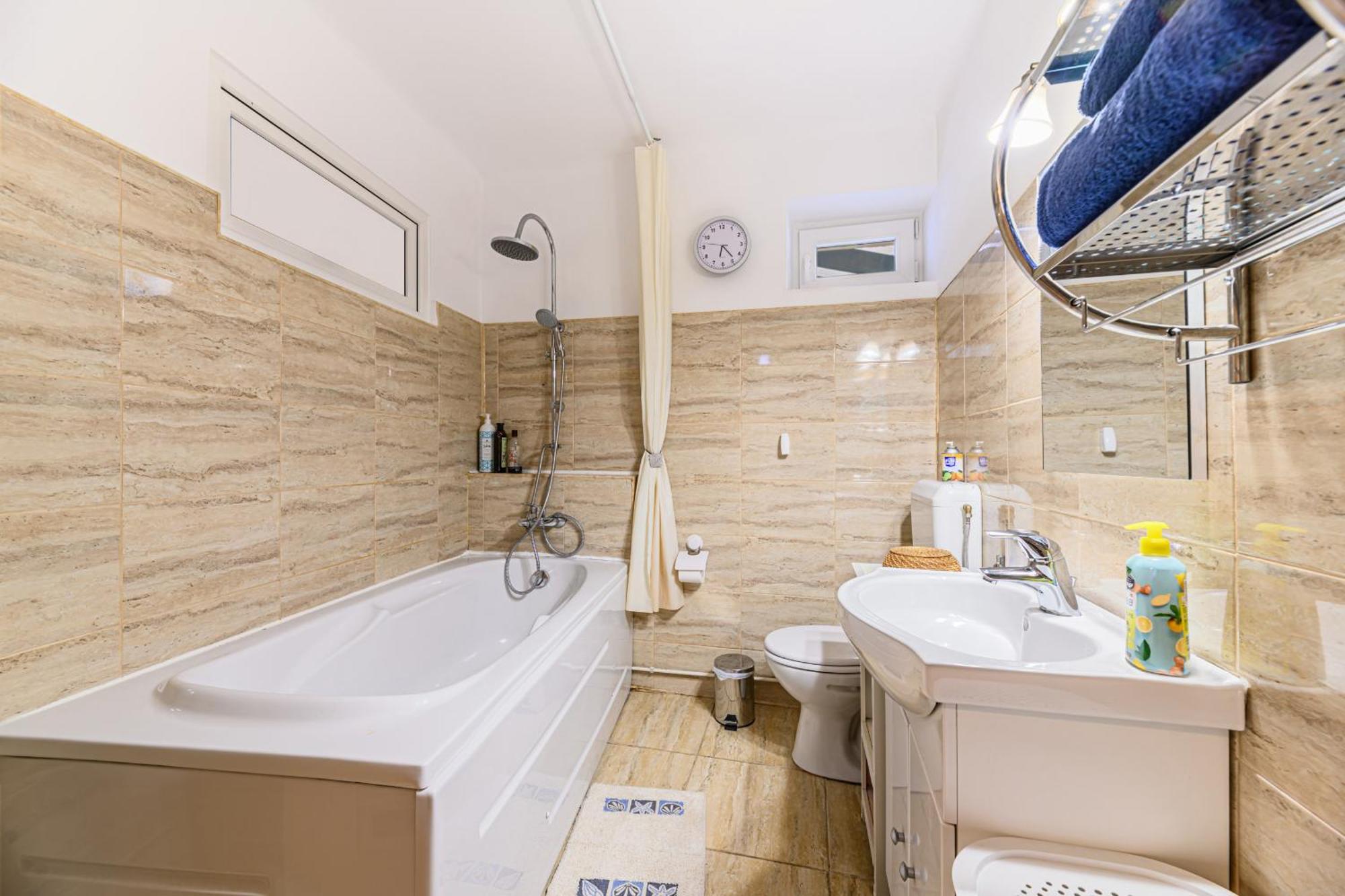 Brasov Centrul Vechi - 67Sqm - 2Min To Counsel Square Apartment Exterior photo